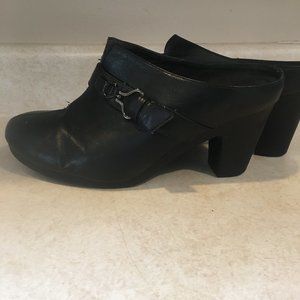 Fashion Bug FlexiSole Heeled Clogs